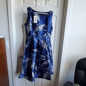 Dress leaf blue
